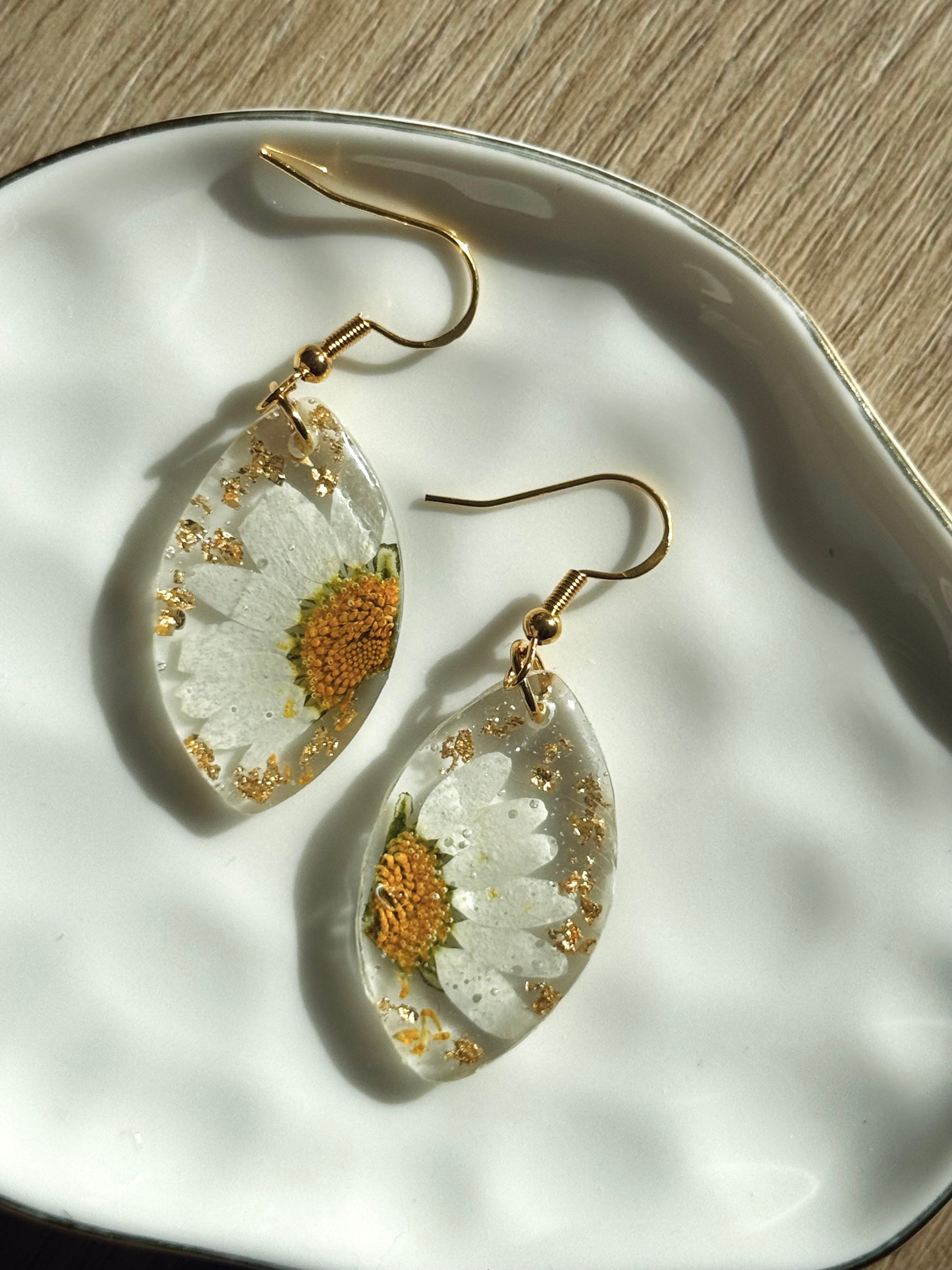 daisy half moon