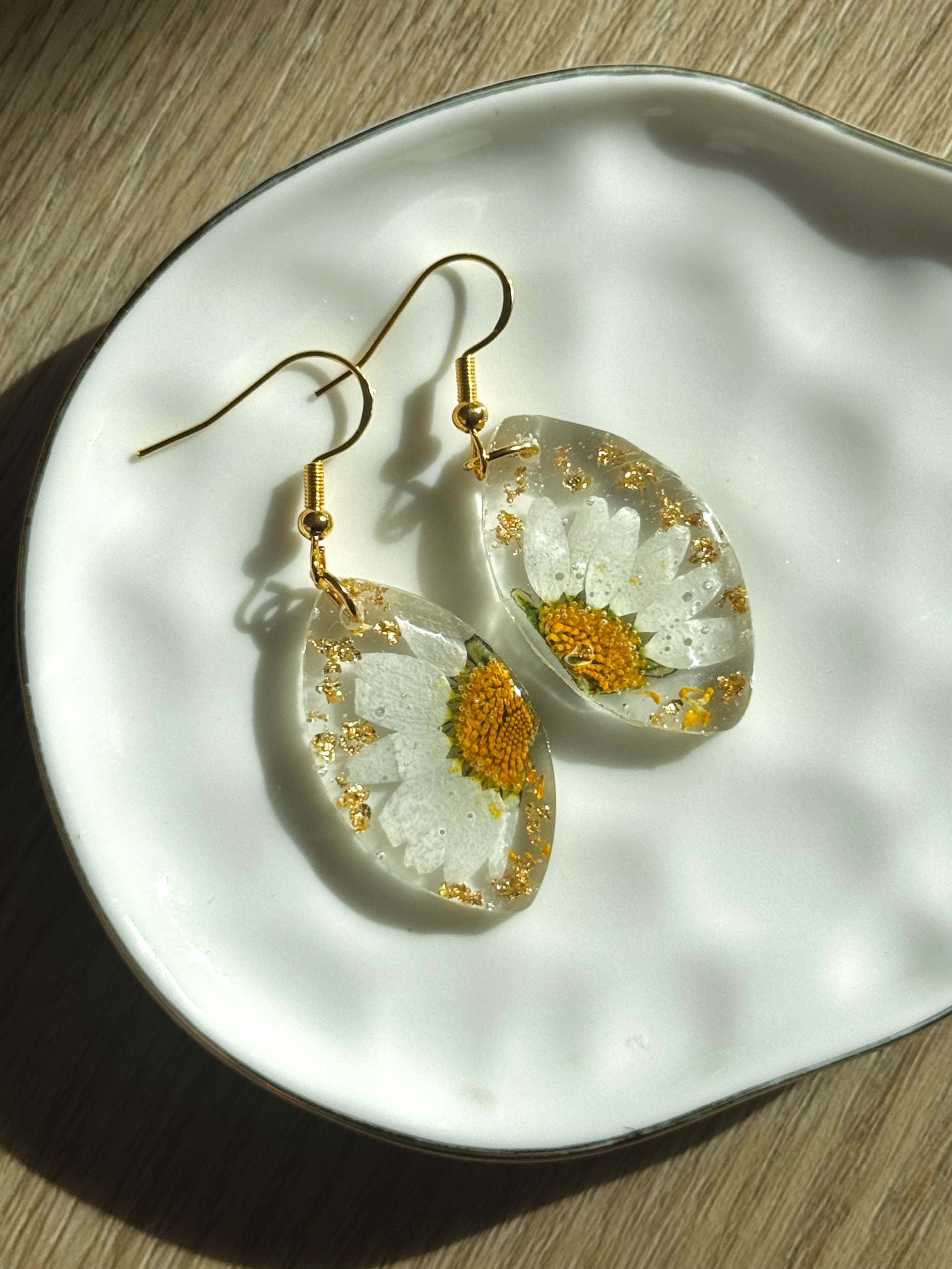 daisy half moon