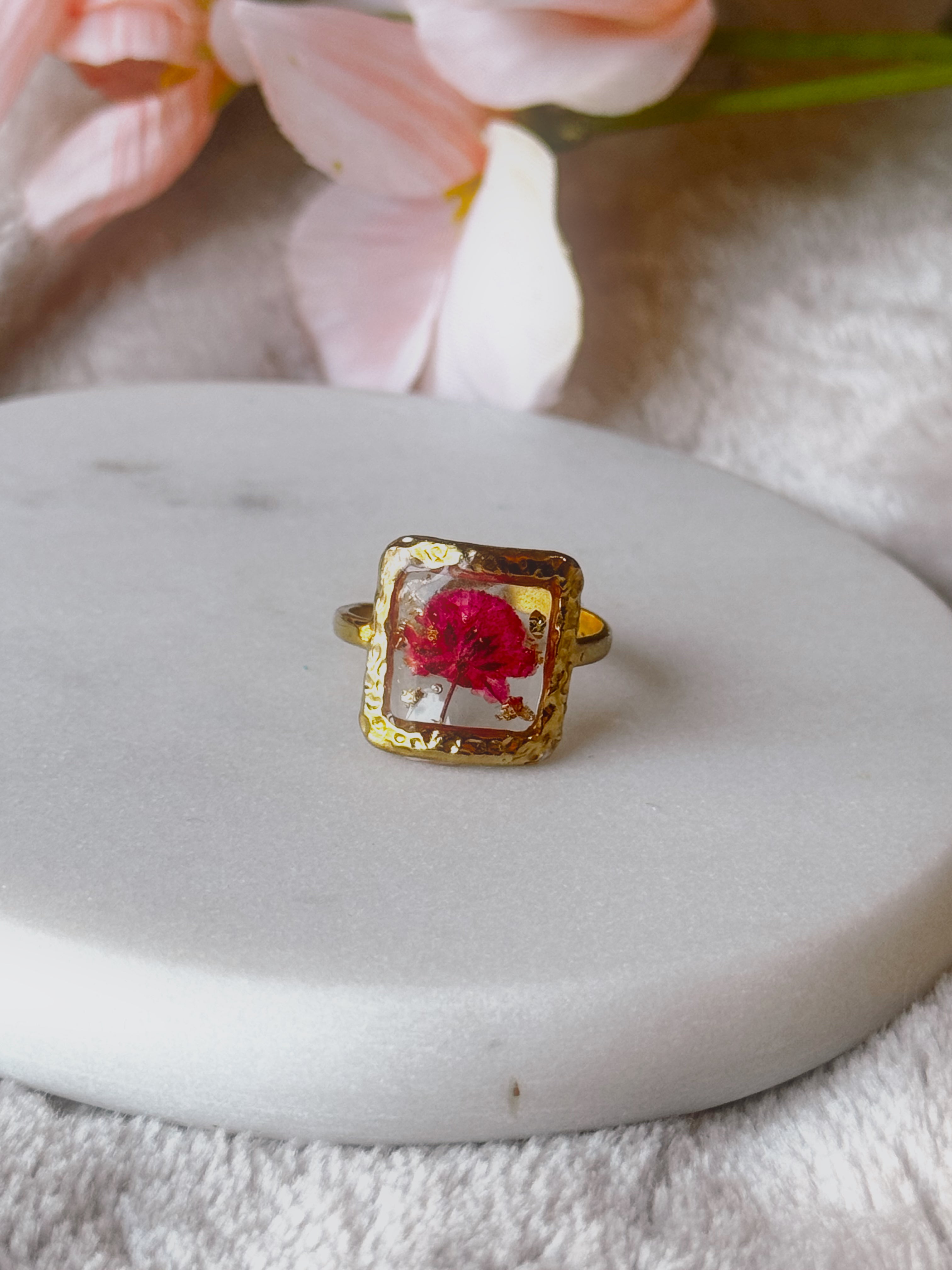 square flora ring