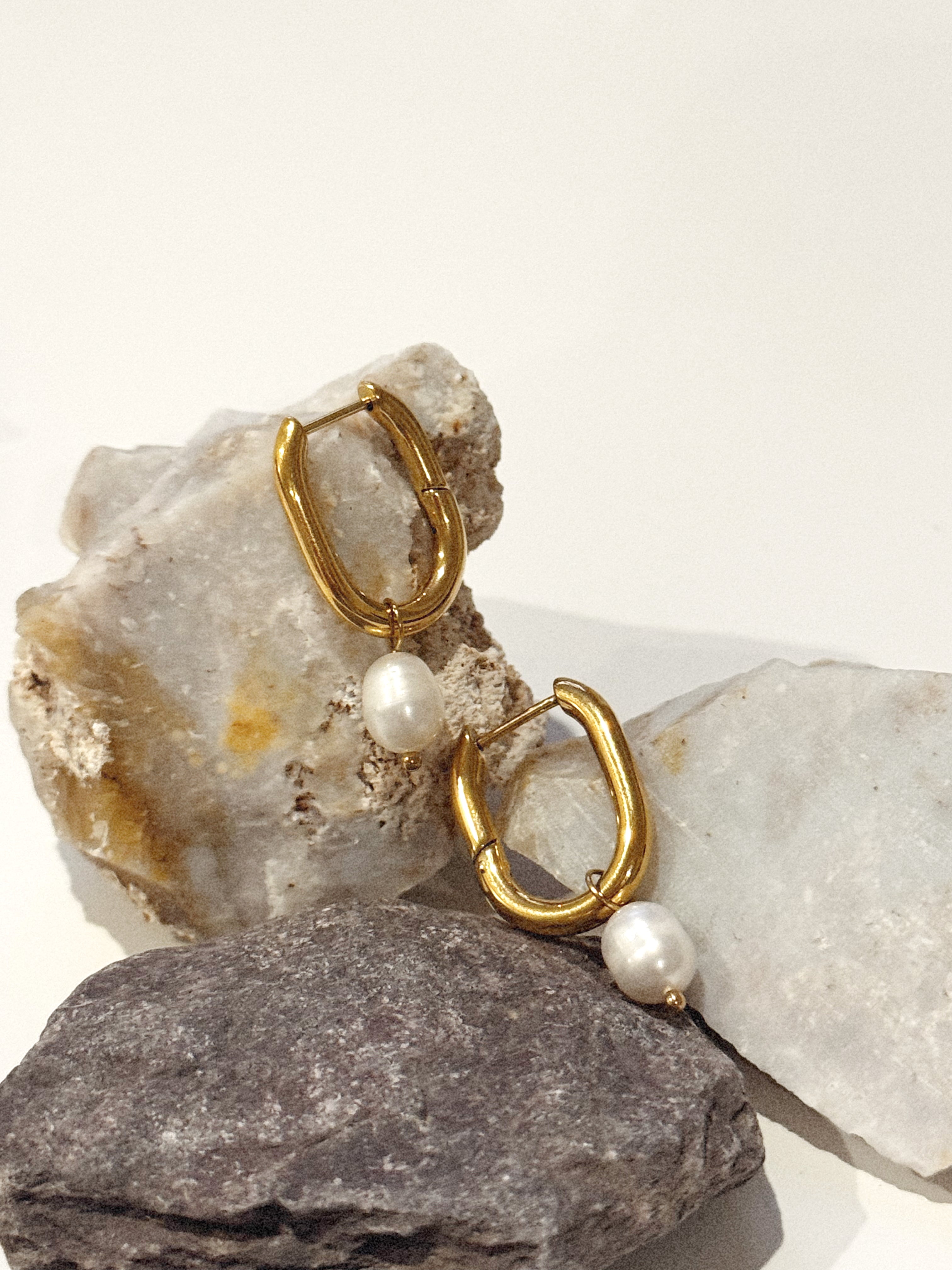 rectangular pearl hoops