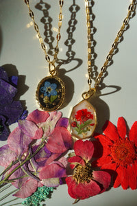 vintage pressed flower pendant necklace