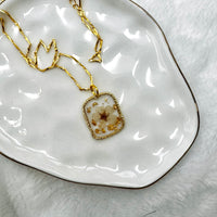 timeless flora necklace