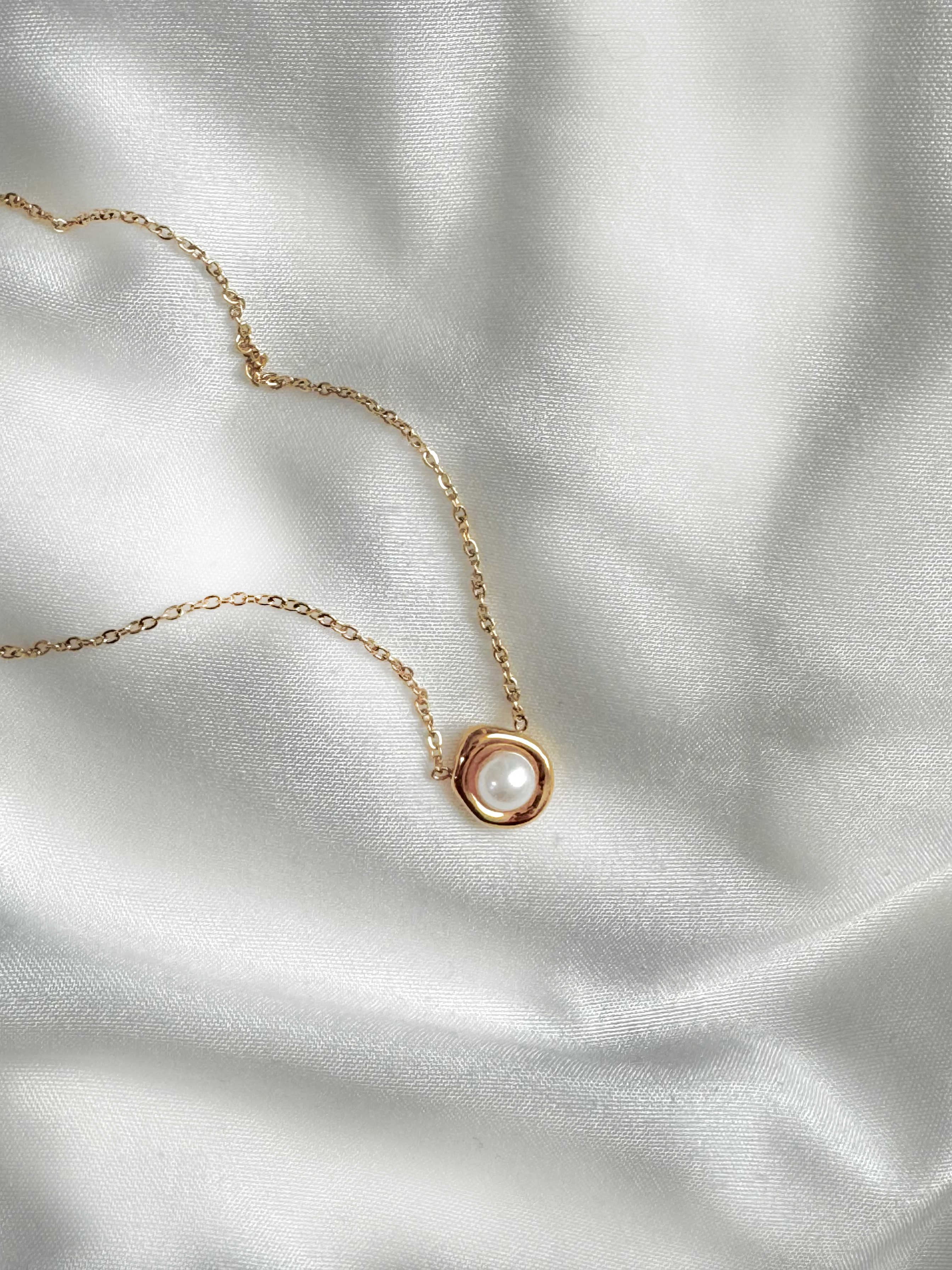 pearl of my eye necklace