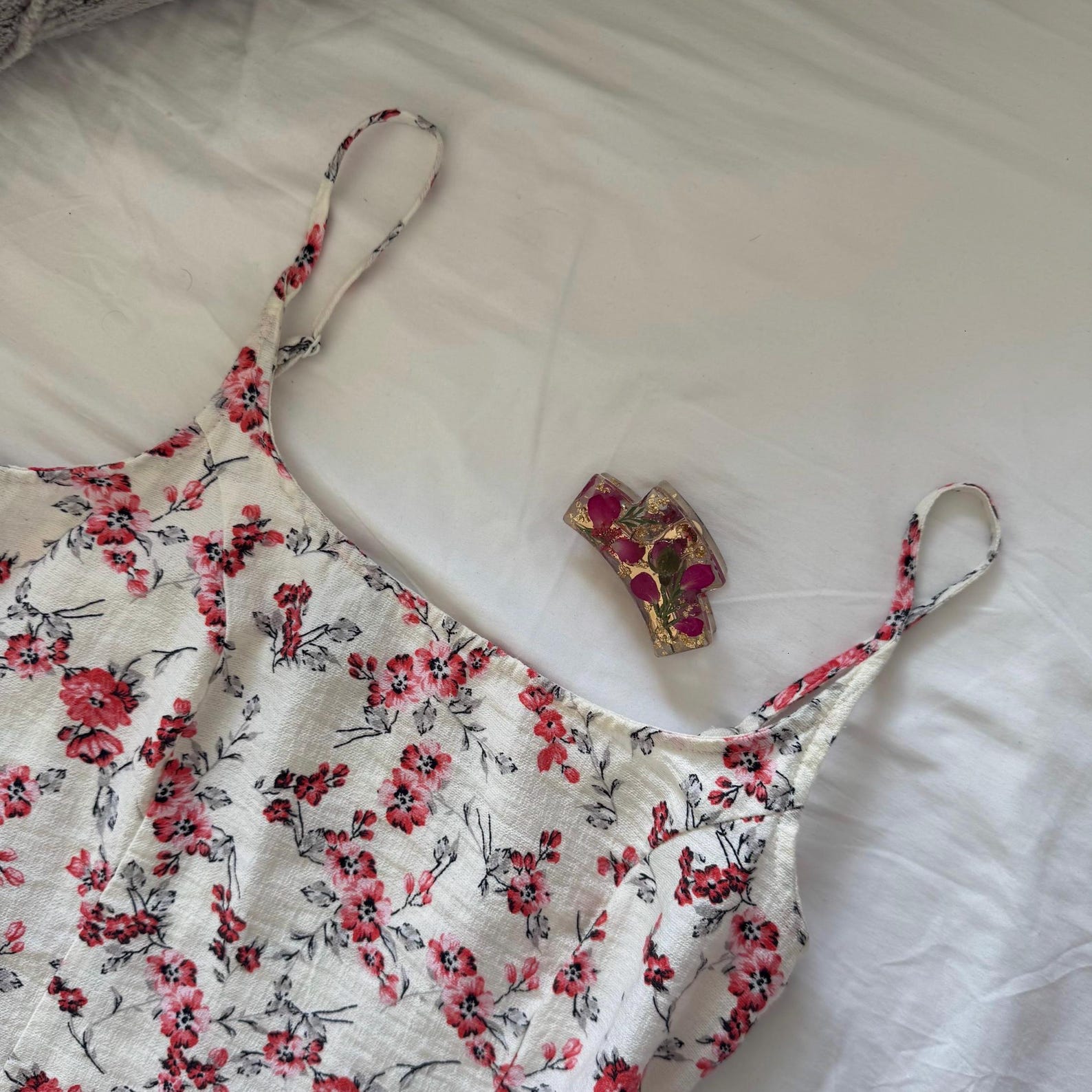 Pressed Rose Hair Claw