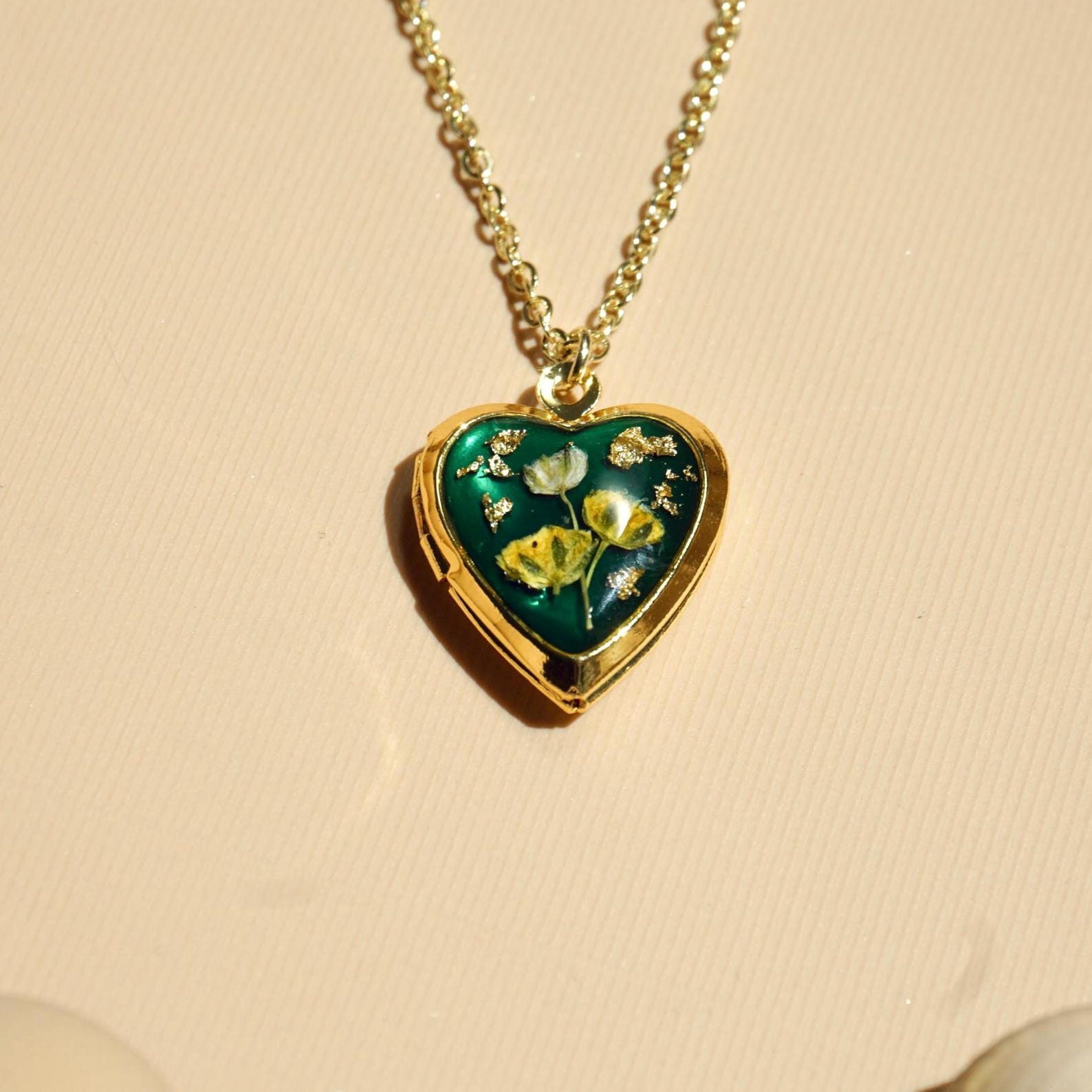 heart pressed flower locket necklace